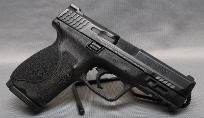 Smith & Wesson ~ M&P40 M2.0 ~ 40 S&W