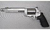 Smith & Wesson ~ Performance Center 460 ~ .460 S&W Magnum - 2 of 3