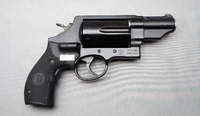 Smith & Wesson ~ Governor ~ .45 Colt/.410