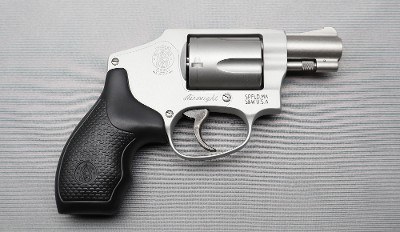 Smith & Wesson ~ 642-2 ~ .38 Special