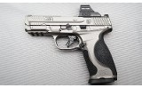 Smith & Wesson ~ M&P9 M2.0 ~ 9mm Luger - 2 of 3