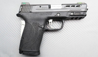 Smith & Wesson ~ M&P9 Shield EZ ~ 9mm Luger