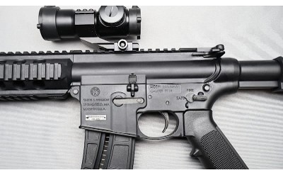 Smith & Wesson ~ M&P15-22 ~ .22 Long Rifle - Image 8 of 10
