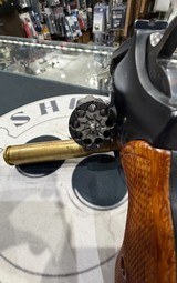 High Standard Sentinel Deluxe R-106 Revolver – .22 LR – 6