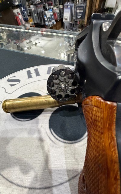High Standard Sentinel Deluxe R-106 Revolver – .22 LR – 6