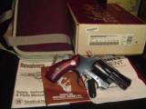 Smith-Wesson 36-7 Lady Smith - 1 of 2