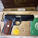 Colt Combat Commander .45 - 10 of 15