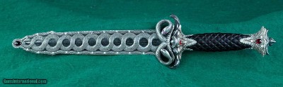 AmerRuss --- J. D. Smith & Joseph Shnayder --- Damascus Serpent Dagger in Jeweled Silver Sheath - Image 3 of 12