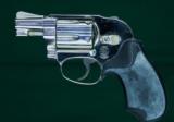 Smith & Wesson --- Model 38 Airweight --- .38 Special - 3 of 5