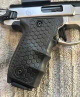 Smith & Wesson SW22 Victory 22 performance center carbon fiber - 10 of 14