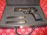 CZ 75 B 40TH ANNIVERSARY LIMITED EDITION - 2 of 4