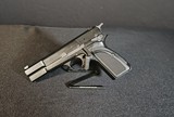 Rare Matte Finish Belgium Browning Hi Power 9 MM MKIII - 2 of 10