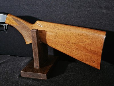 Browning SA-22 .22 L.R. Grade I Rifle - Image 2 of 19