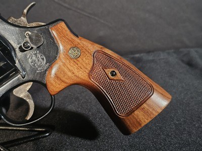 Smith & Wesson 57-6 .41 Magnum Revolver - Image 2 of 14