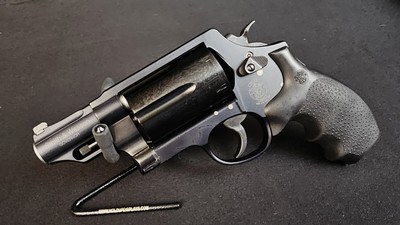 Smith & Wesson Governor .45 Revolver - Image 2 of 8