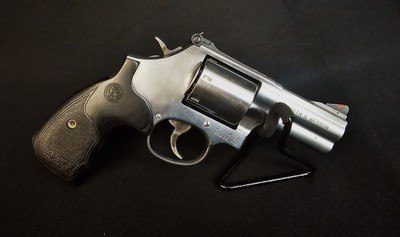 Smith & Wesson M686 Plus .357 Magnum Revolver - Image 4 of 10