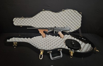 Auto Ordnance Thompsons 1927 A5 Pistol With 50 round Drum and Violin Case - Image 1 of 22