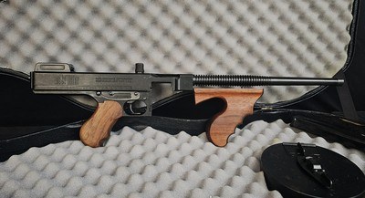 Auto Ordnance Thompsons 1927 A5 Pistol With 50 round Drum and Violin Case - Image 7 of 22