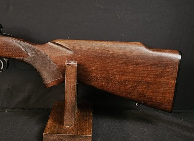 Winchester Model 70 .243 Featherweight Rifle - Image 2 of 19