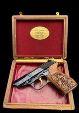 WALTHER P5 100 JAHRE YEAR 1886-1996 PRESENTATION 9MM PISTOL - #177- IN OAK LEAF ACORN CARVED BOX - RARE GUN! - 4 of 10