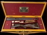 PURDEY 577 NITRO EXPRESS DOUBLE RIFLE - KEN HUNT ENGRAVED - CASED / ACCESSORIES - MINT
-
RARE - 3 of 14