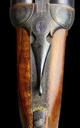 PURDEY 577 NITRO EXPRESS DOUBLE RIFLE - KEN HUNT ENGRAVED - CASED / ACCESSORIES - MINT
-
RARE - 7 of 14