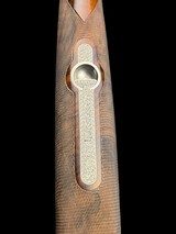 FANTASTIC TOMASONI GAME SCENE ENGRAVED PERUGINI AND VISINI 20 GAUGE GAME GUN WITH CASE - 10 of 19