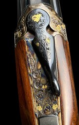 NEW UNFIRED! -- SPECIAL PRICE -- CAESER GUERINI -- MAXUM - LIMITED - GOLD EDITION -- 20GA -- CASE-COLOURED ACTION - DELUXE WOOD
CASED W/ ACCESSORIES - 6 of 14