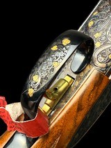NEW UNFIRED! -- SPECIAL PRICE -- CAESER GUERINI -- MAXUM - LIMITED - GOLD EDITION -- 12GA -- 32