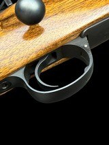 KIMBER
-- 84M -
SELECT GRADE
- FANCY FRENCH WALNUT
- 243 WIN
-
30MM RINGS
-- THREADED BBL
- MINT - 11 of 14