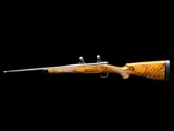 KIMBER
-- 84M -
SELECT GRADE
- FANCY FRENCH WALNUT
- 243 WIN
-
30MM RINGS
-- THREADED BBL
- MINT - 4 of 14