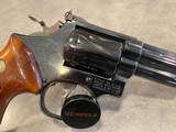 Smith & Wesson 19-4 - 2 of 13