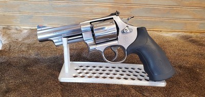 Smith & Wesson Model 629-6, 44 Magnum, 4