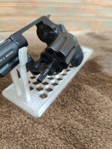 Smith & Wesson Model 431PD Airweight, 32 H&R Magnum, 2