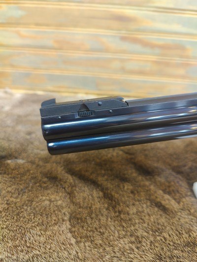 Smith & Wesson Model 568-1, 357 Magnum, Silhouette Sight, 8 1/2