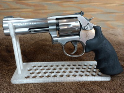 Smith & Wesson Model 617-6, 22 Long Rifle, 4