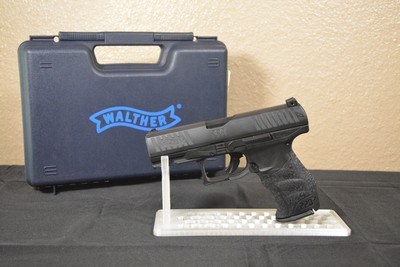 Walther PPQ, 9mm, 2x 15 Round Magazines