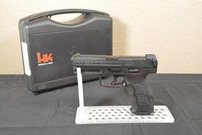 HK Heckler & Koch VP 9, 9mm, 3 15rd magazines, Like New In Box
