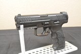 HK Heckler & Koch VP 9, 9mm, 3 15rd magazines, Like New In Box - 2 of 5