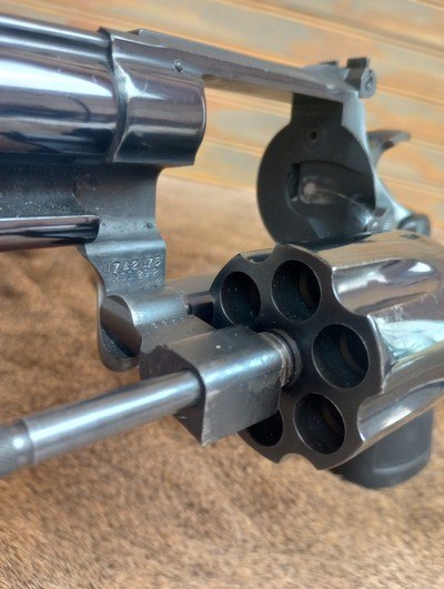 Smith & Wesson Model 29-2, Blued, 44 Magnum, 4