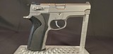 Smith & Wesson Model 4006, 40 S&W, 4