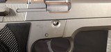 Smith & Wesson Model 4006, 40 S&W, 4