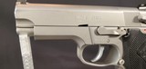 Smith & Wesson Model 4006, 40 S&W, 4