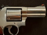 Smith and Wesson 686 Plus - 6 of 15