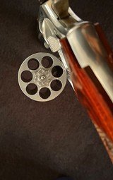 Smith and Wesson 686 Plus - 14 of 15