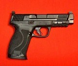 Smith & Wesson M&P 2.0, 10MM optics ready - 2 of 10