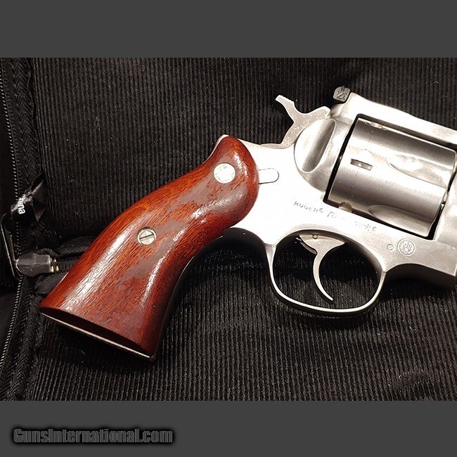 Pre-Owned - Ruger Red Hawk 500, .44 Magnum Revolver