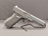 Pre-Owned - Glock G35 .40 S&W Handgun - 2 of 12