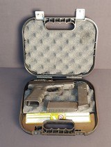 Pre-Owned - Glock G23 Gen4 .40 S&W 4" Handgun - 8 of 9