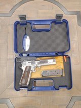 Pre-Owned - Smith & Wesson 1911-E 5" .45ACP Handgun - 2 of 11